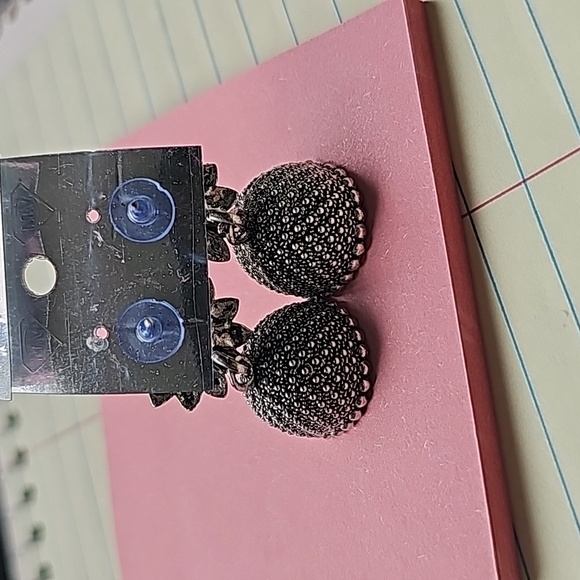 Oxidized earings (jhumka) - Picture 3 of 3